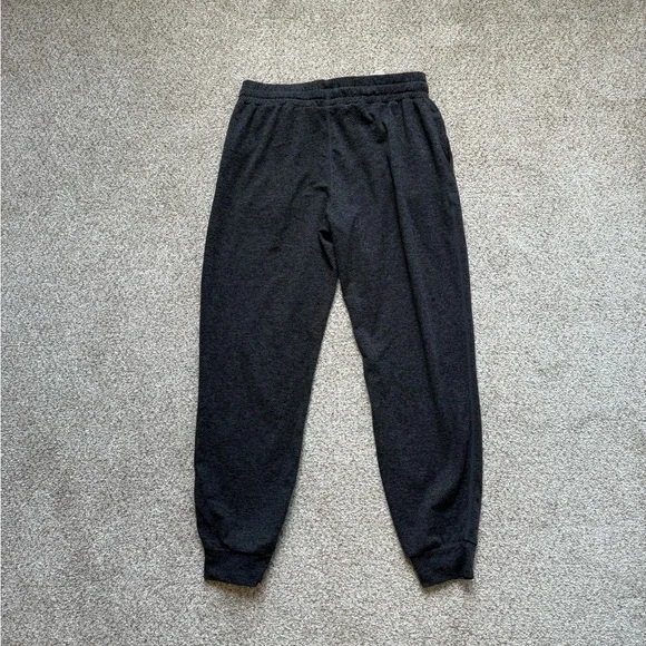 Vuori Performance Jogger - Picture 3 of 4